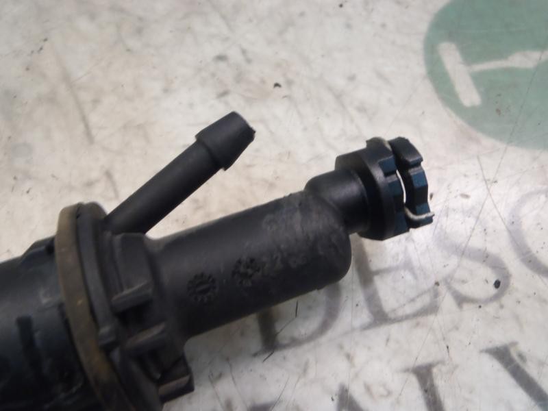 Recambio de bomba embrague para citroën c4 berlina sx referencia OEM IAM   