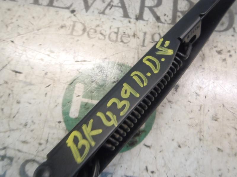 Recambio de brazo limpia delantero derecho para citroën c4 berlina sx referencia OEM IAM   