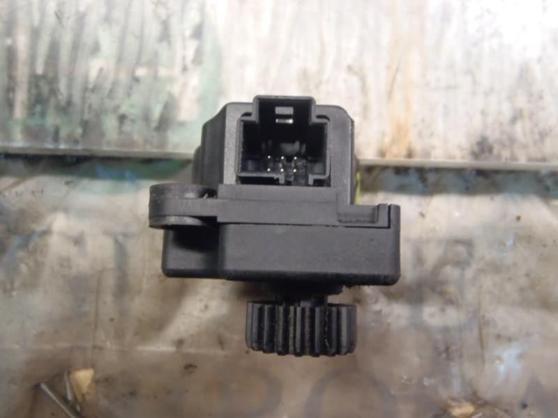 Recambio de motor apertura trampillas climatizador para citroën c4 berlina sx referencia OEM IAM   