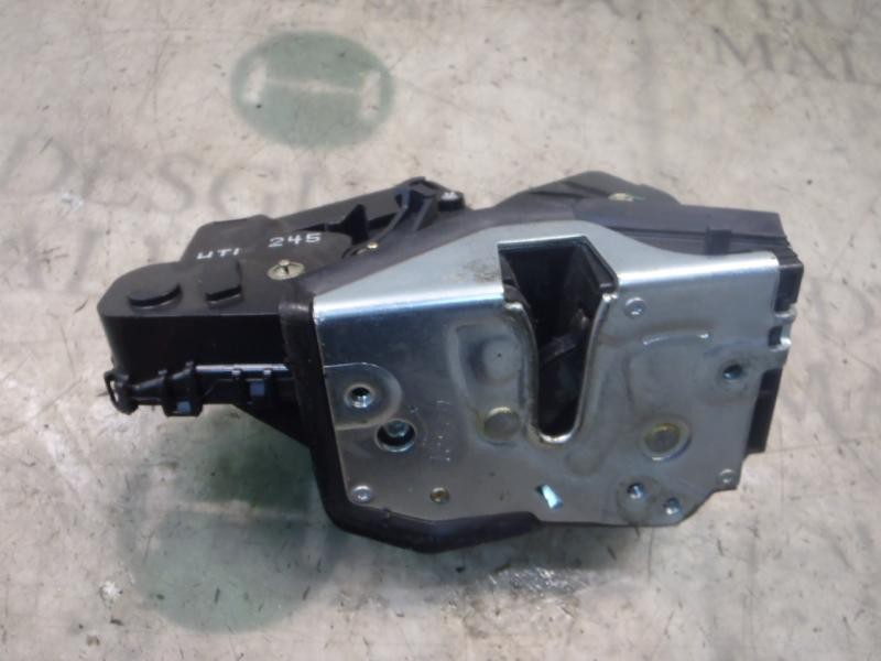 Recambio de cerradura puerta trasera izquierda para bmw serie 3 berlina (e46) 330d referencia OEM IAM 51227011245  