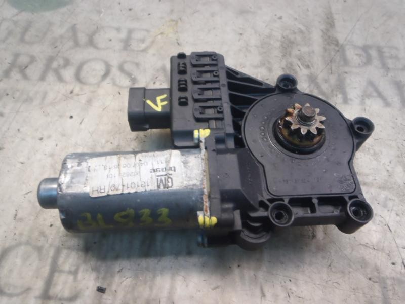 Recambio de motor elevalunas delantero derecho para opel astra gtc cosmo referencia OEM IAM   