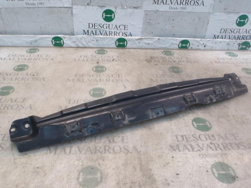 Recambio de travesaño inferior para volkswagen touareg (7la) 2.5 tdi referencia OEM IAM   