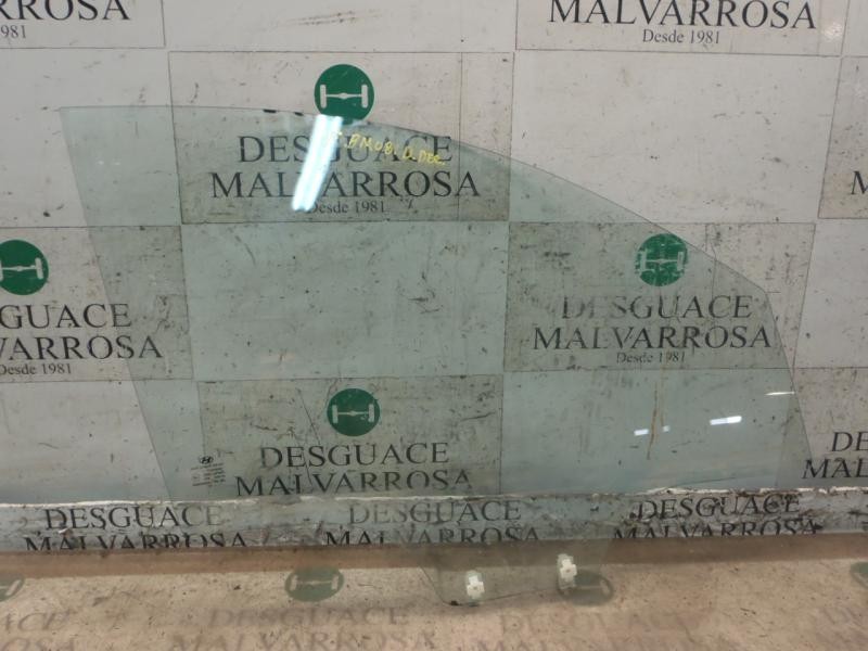 Recambio de cristal puerta delantero derecho para hyundai i10 classic referencia OEM IAM 824210X000  