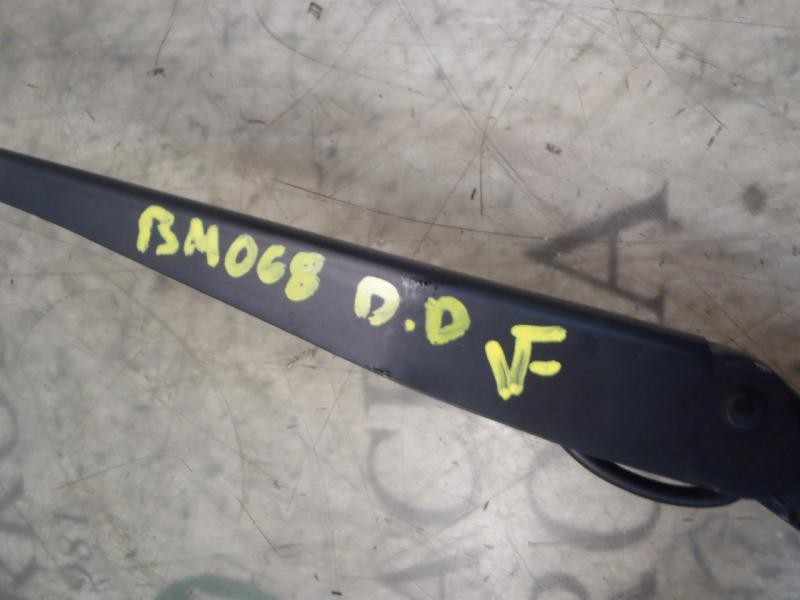 Recambio de brazo limpia delantero derecho para ford mondeo ber. (ca2) trend referencia OEM IAM   