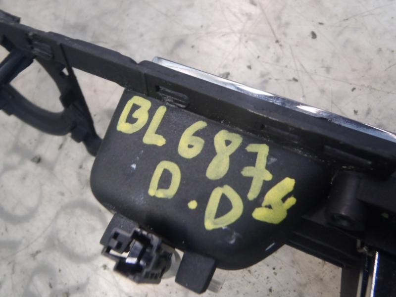 Recambio de maneta interior delantera derecha para volkswagen touareg (7la) 2.5 tdi referencia OEM IAM 7L6867062F5W8  