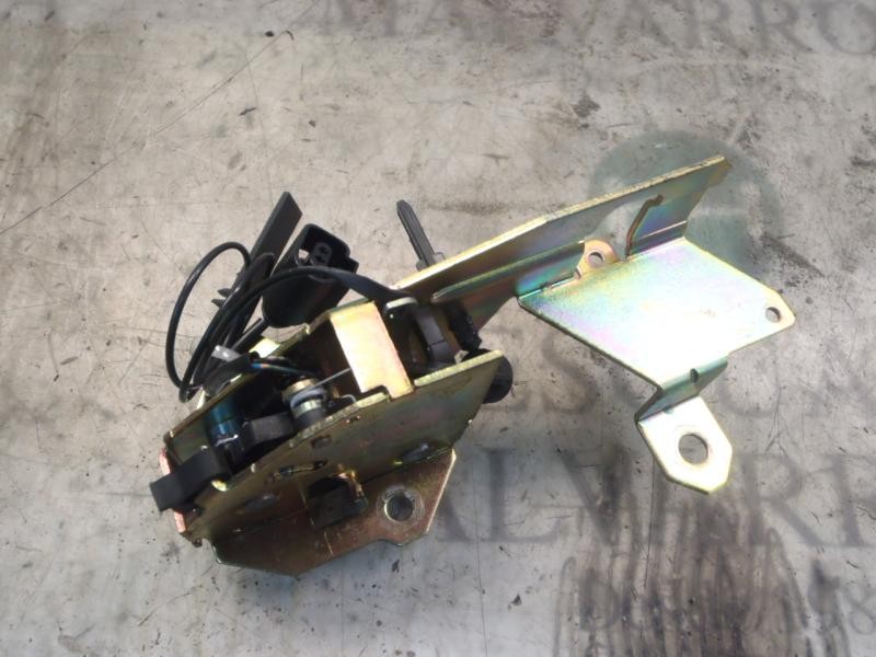 Recambio de cerradura maletero / porton para volkswagen touareg (7la) 2.5 tdi referencia OEM IAM 7L6827505D  