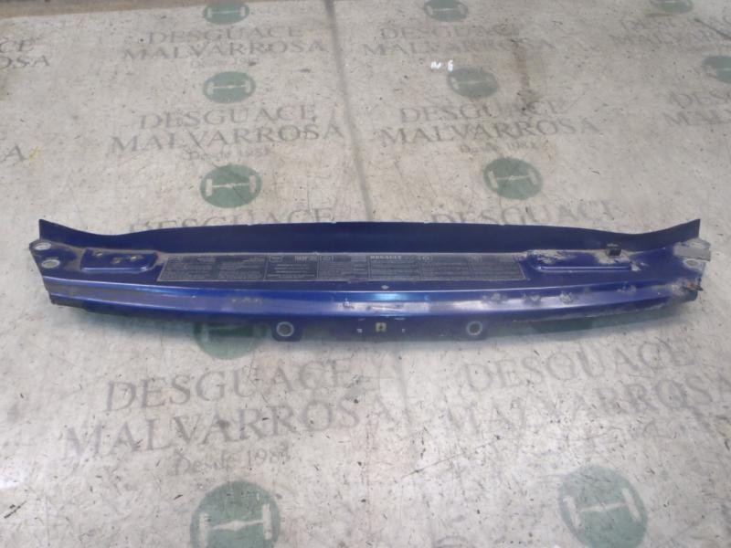 Recambio de travesaño superior para renault megane i classic (la0) 1.6 rn referencia OEM IAM   