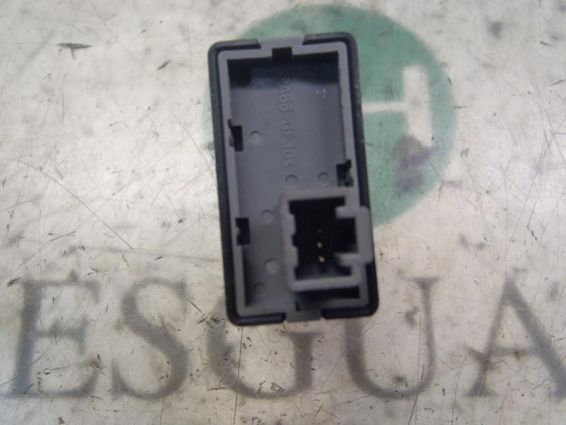 Recambio de modulo electronico para nissan x-trail (t30) titanium referencia OEM IAM 25190EQ300  