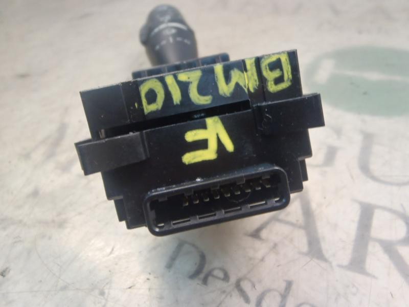 Recambio de mando limpia para mitsubishi colt berlina 3 (cz) 1.5 di-d instyle referencia OEM IAM   