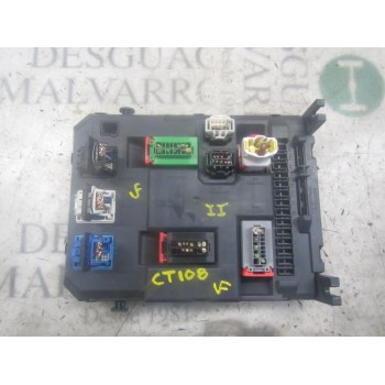 CAJA RELES / FUSIBLES 