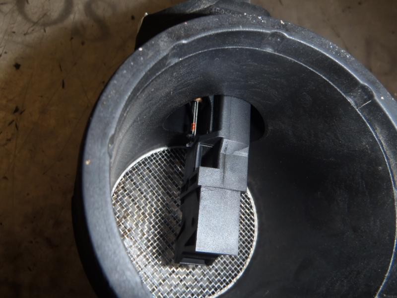 Recambio de caudalimetro para opel astra gtc sport referencia OEM IAM   