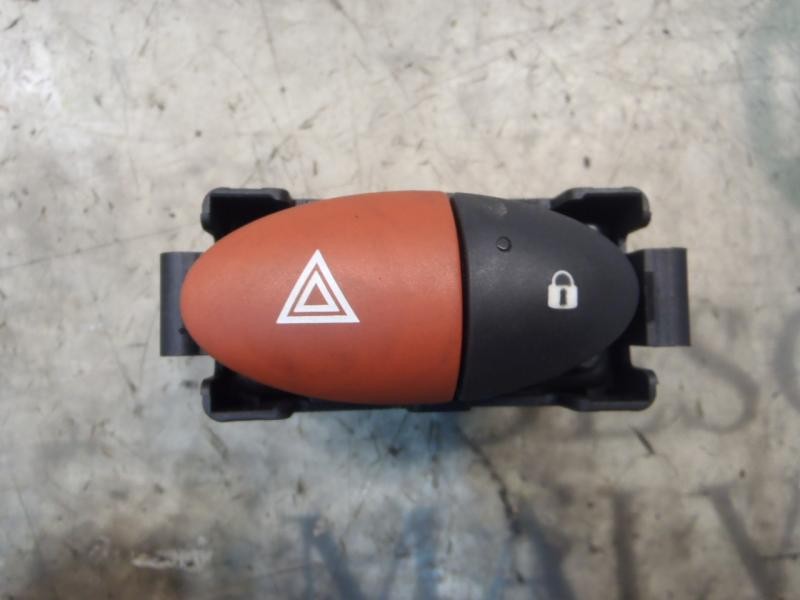 Recambio de warning para renault twingo authentique referencia OEM IAM   