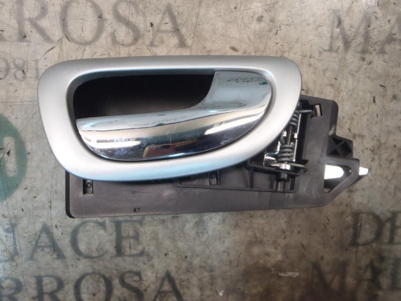 Recambio de maneta interior delantera derecha para peugeot 307 berlina (s2) xt referencia OEM IAM   