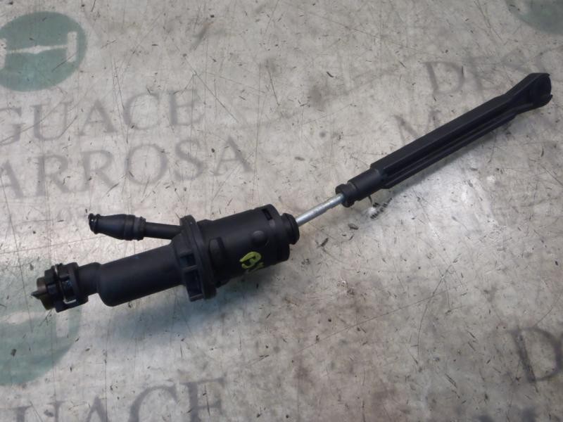 Recambio de bomba embrague para peugeot 307 berlina (s2) xt referencia OEM IAM   