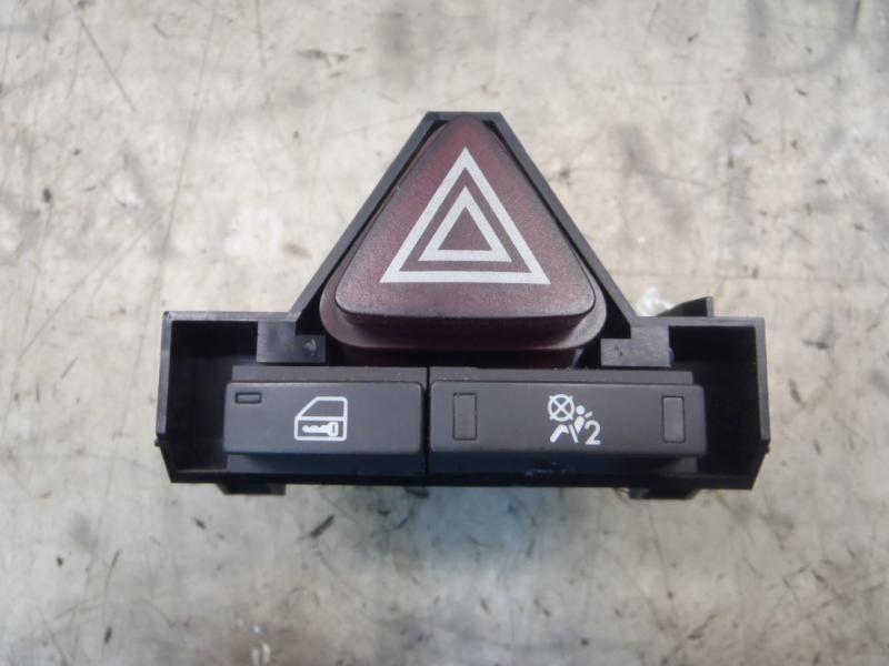 Recambio de warning para opel corsa d enjoy referencia OEM IAM   