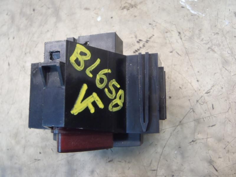 Recambio de warning para opel corsa d enjoy referencia OEM IAM   