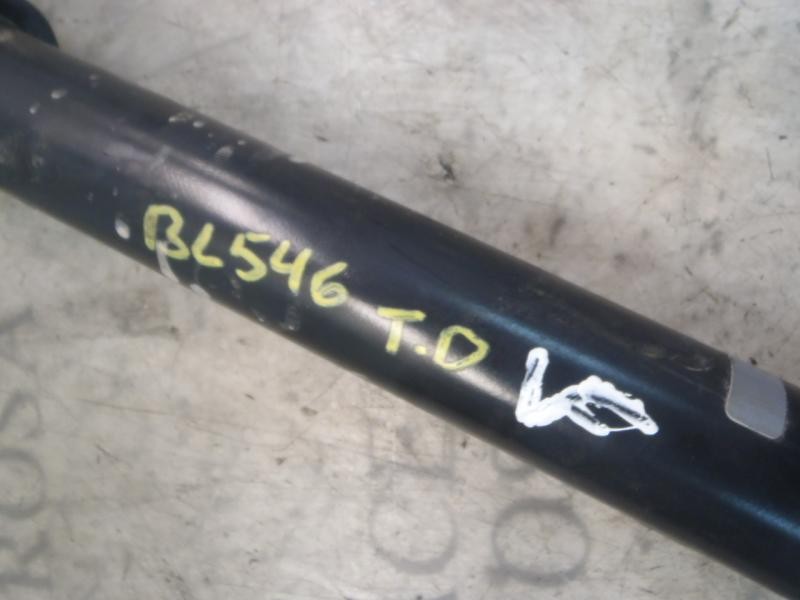 Recambio de amortiguador trasero derecho para toyota auris luna referencia OEM IAM   