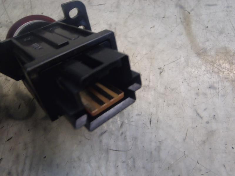 Recambio de warning para mitsubishi colt berlina 3 (cz) 1.5 di-d instyle referencia OEM IAM   