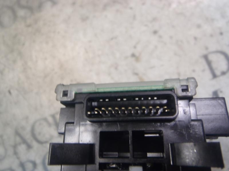 Recambio de mando luces para mitsubishi colt berlina 3 (cz) 1.5 di-d instyle referencia OEM IAM   