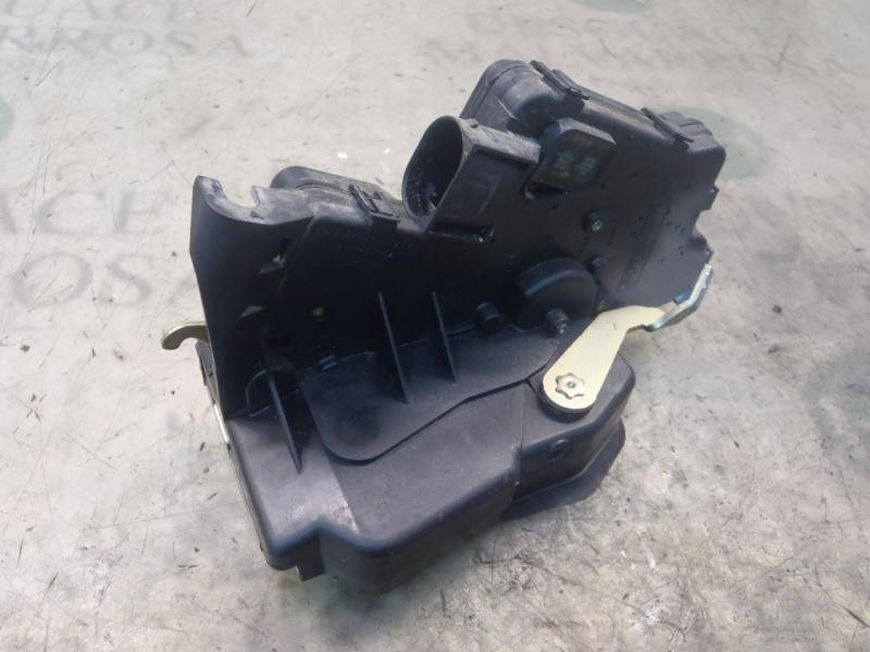 Recambio de cerradura puerta trasera izquierda para bmw serie 3 berlina (e46) 318i referencia OEM IAM 51227011309  