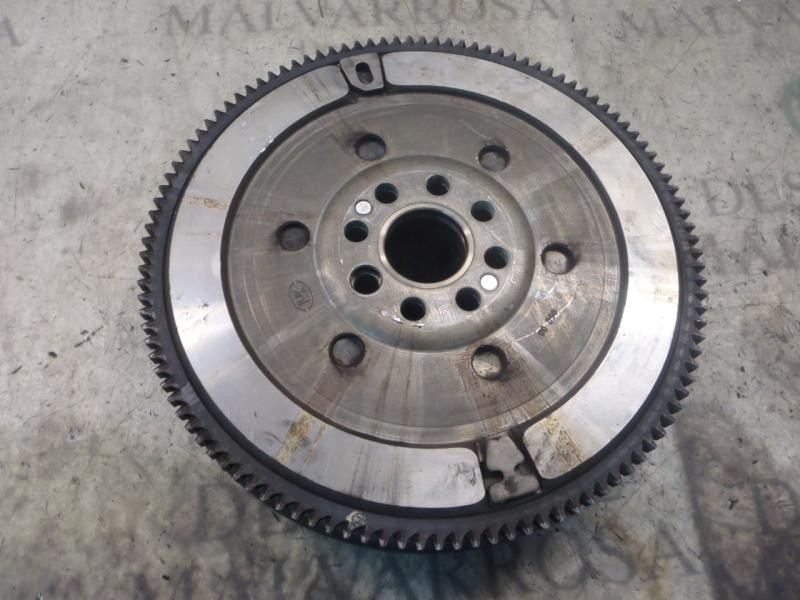 Recambio de volante motor para bmw serie 3 berlina (e46) 318i referencia OEM IAM 21207508409  