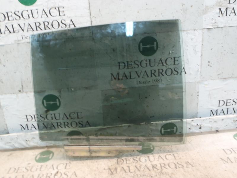 Recambio de cristal puerta trasero derecho para toyota yaris (ksp9/scp9/nlp9) blue referencia OEM IAM 681300D070  