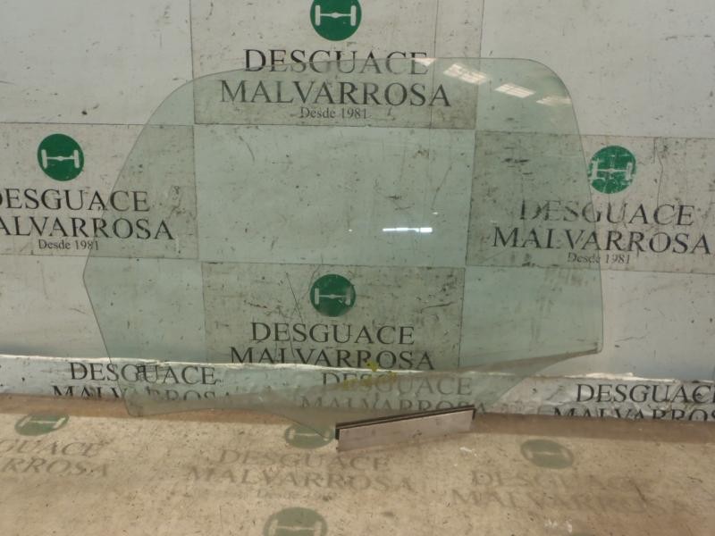 Recambio de cristal puerta trasero derecho para opel corsa c sport referencia OEM IAM   