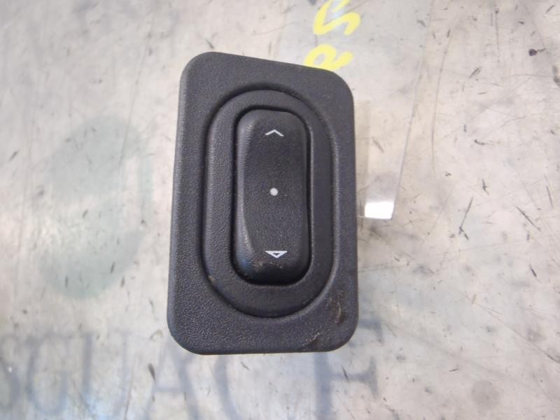 Recambio de mando elevalunas delantero derecho para opel corsa c sport referencia OEM IAM   