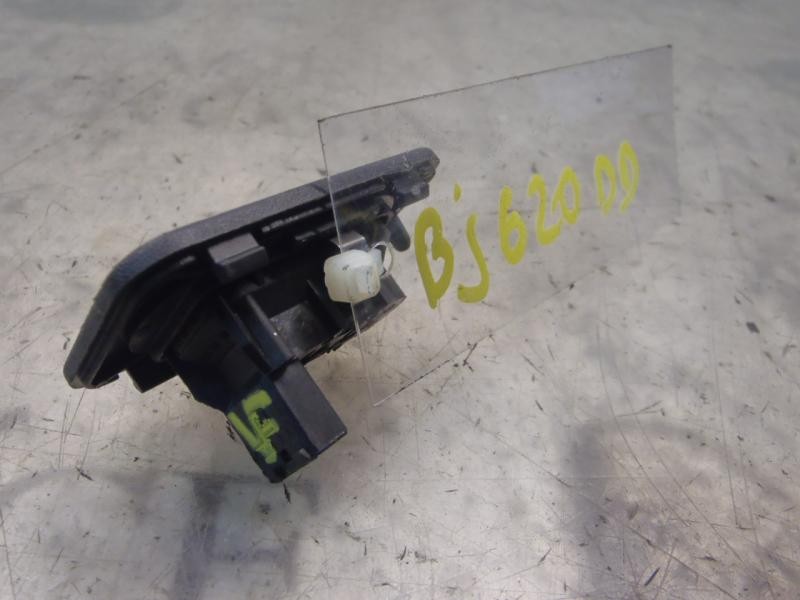 Recambio de mando elevalunas delantero derecho para opel corsa c sport referencia OEM IAM   