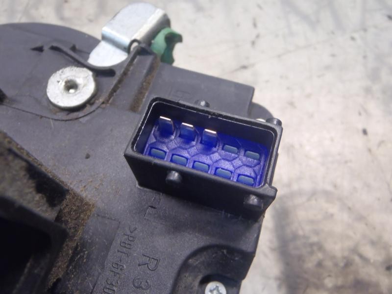 Recambio de cerradura puerta delantera derecha para opel corsa c sport referencia OEM IAM   