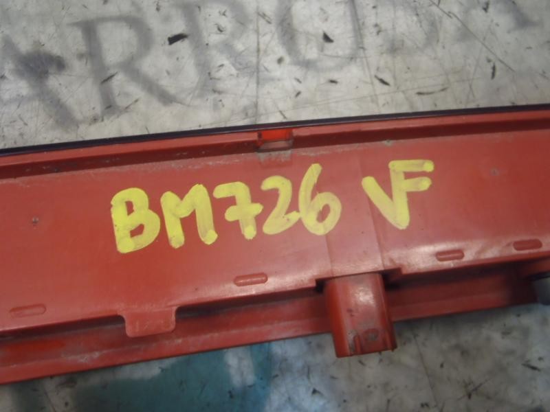 Recambio de piloto trasero central para ford fiesta (cb1) titanium referencia OEM IAM 2085739  