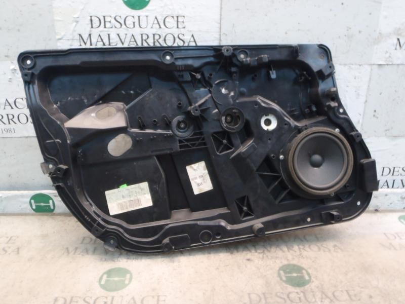 Recambio de elevalunas delantero izquierdo para ford fiesta (cb1) titanium referencia OEM IAM 1633102  