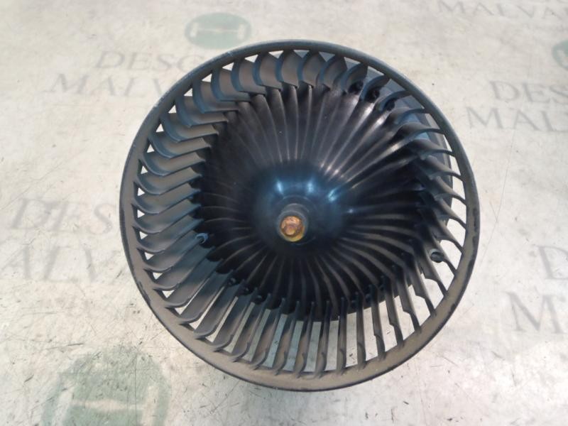 Recambio de motor calefaccion para ford fiesta (cb1) titanium referencia OEM IAM 1790329  0130115551