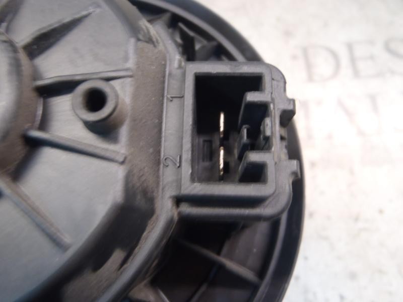 Recambio de motor calefaccion para ford fiesta (cb1) titanium referencia OEM IAM 1790329  0130115551