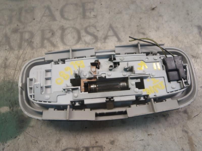 Recambio de piloto interior para ford focus berlina (cap) sport referencia OEM IAM   