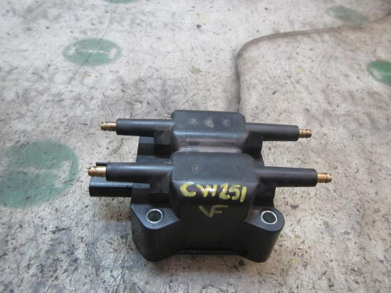 Recambio de bobina para chrysler jeep cherokee (kj) 2.4 cat referencia OEM IAM 5269670 040100380 040100380