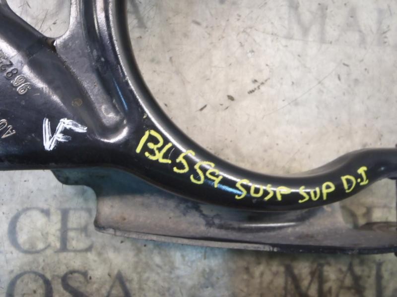 Recambio de brazo suspension superior delantero izquierdo para peugeot 407 sport referencia OEM IAM   