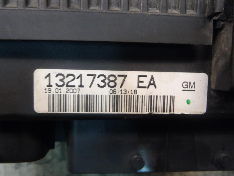 Recambio de caja reles / fusibles para opel corsa d enjoy referencia OEM IAM   