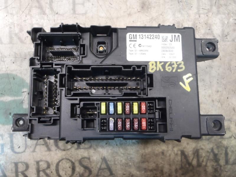 Recambio de caja reles / fusibles para opel corsa d enjoy referencia OEM IAM   