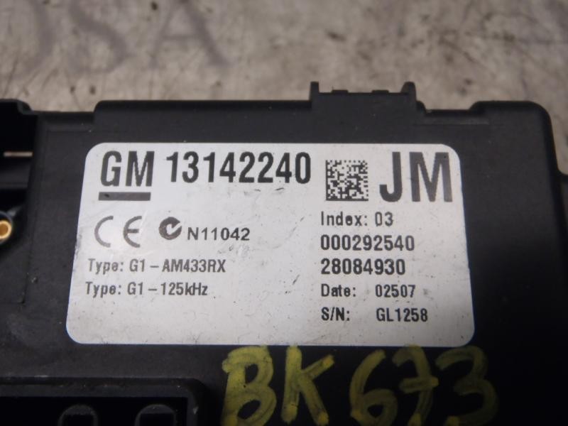 Recambio de caja reles / fusibles para opel corsa d enjoy referencia OEM IAM   