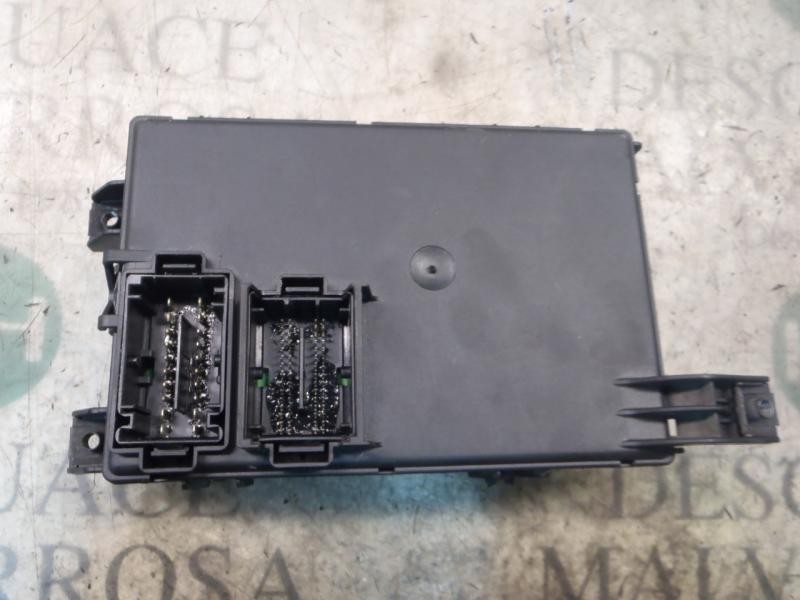 Recambio de caja reles / fusibles para opel corsa d enjoy referencia OEM IAM   