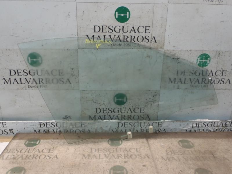 Recambio de cristal puerta delantero derecho para kia rio 1.4 active referencia OEM IAM 824211G010  