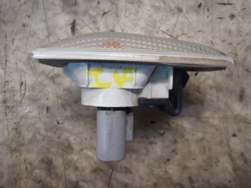 Recambio de piloto lateral izquierdo para kia rio 1.4 active referencia OEM IAM 9230325500  