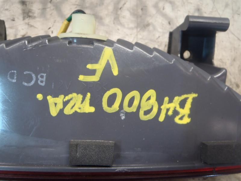 Recambio de piloto trasero central para kia rio 1.4 active referencia OEM IAM 927501G210  