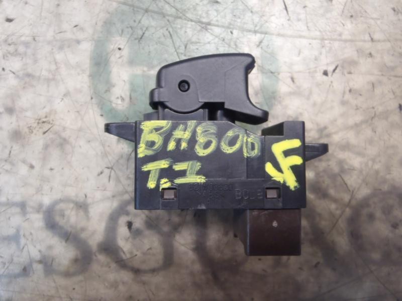 Recambio de mando elevalunas trasero izquierdo para kia rio 1.4 active referencia OEM IAM 935811G000 935811G000 