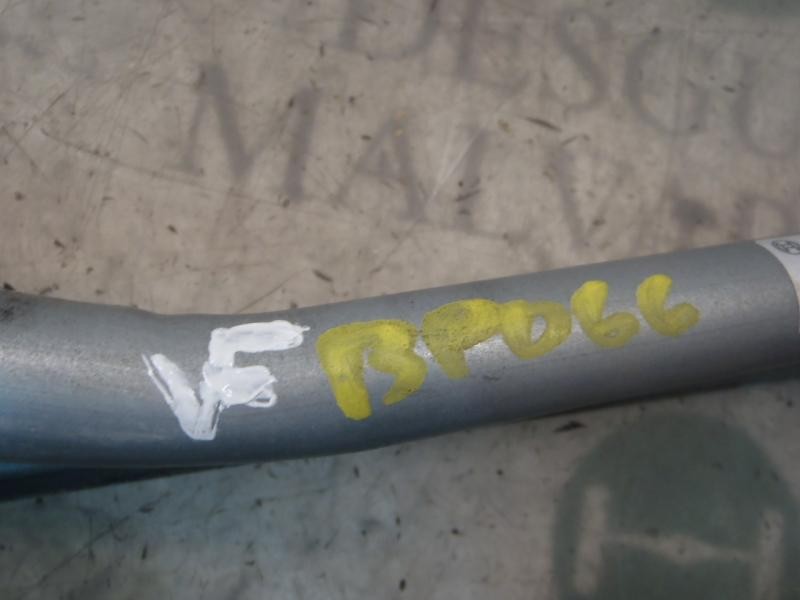 Recambio de articulacion limpia delantero para dacia sandero ambiance referencia OEM IAM 6001550803  