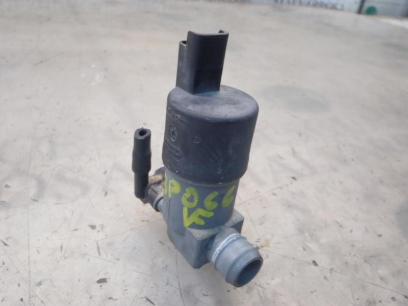 Recambio de bomba limpia para dacia sandero ambiance referencia OEM IAM 6001549444 9641553980 