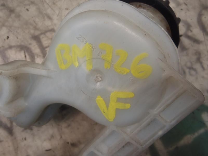 Recambio de deposito servo para ford fiesta (cb1) titanium referencia OEM IAM 1822308  