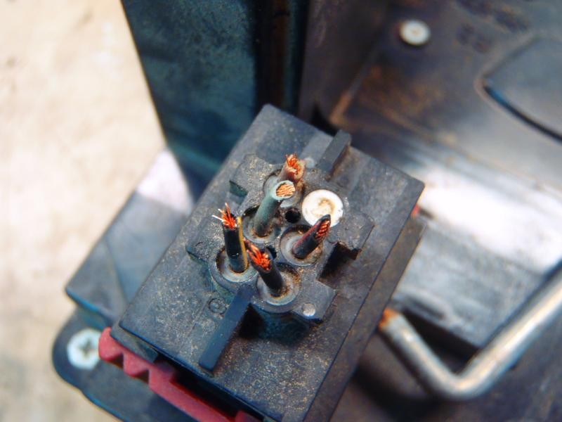 Recambio de cerradura puerta trasera derecha para opel vectra c berlina comfort referencia OEM IAM   