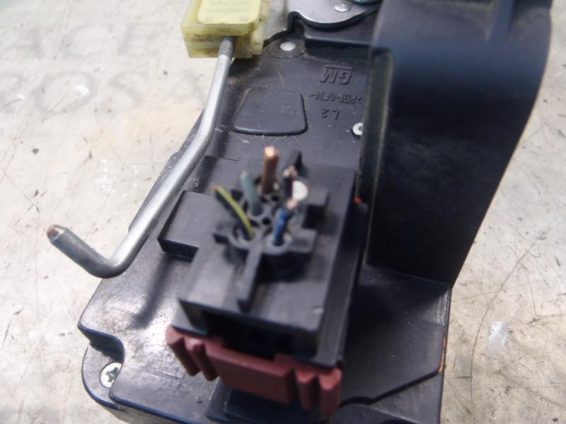 Recambio de cerradura puerta trasera izquierda para opel vectra c berlina comfort referencia OEM IAM   